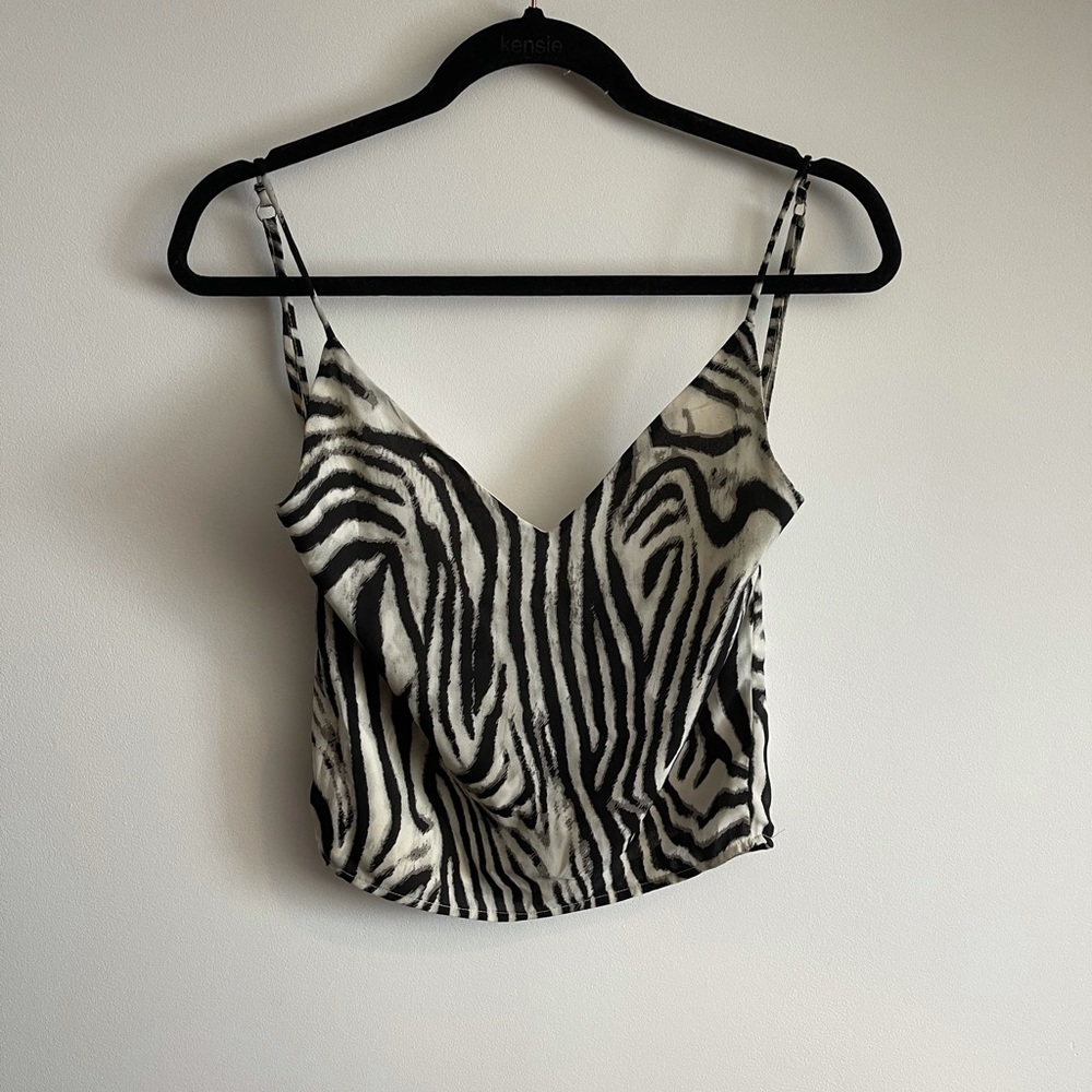 SuperDown Zebra Low Back tank